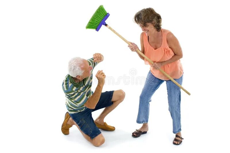 Попарились в баньке. Банная церемония. Русская баня с веником. Банщик пармейстер. Бить веником человека.