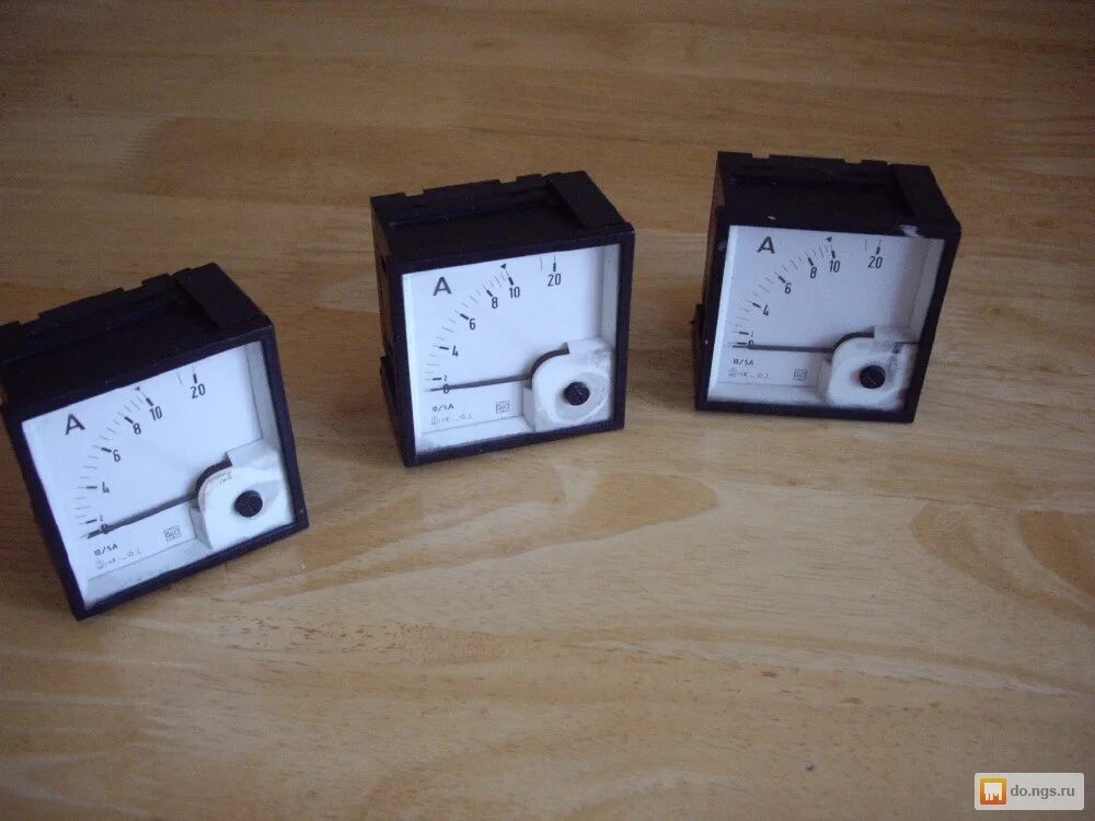 Амперметр 3 ампера. Амперметр 100 ампер. Амперметр на 20 ампер переменного тока. Цифровой индикатор напряжения 22мм. Амперметр переменного тока 30а стрелочный milano.