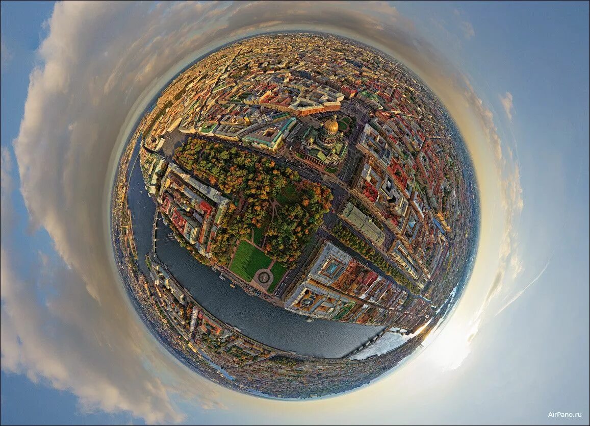 Самый большой город на земле. Сферическая панорама 360 Санкт-Петербург. Мир с высоты птичьего полета. Здания на земном шаре. Планета земля с высоты птичьего полета.