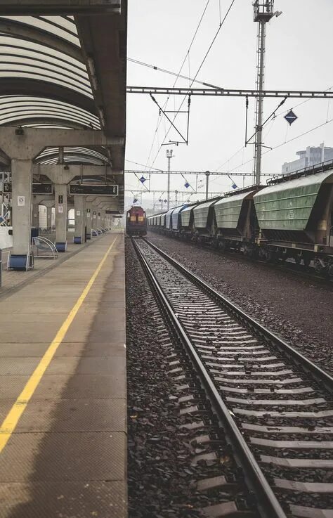5 Причины Explore Европы на поезд в декабре Сохранить поезд