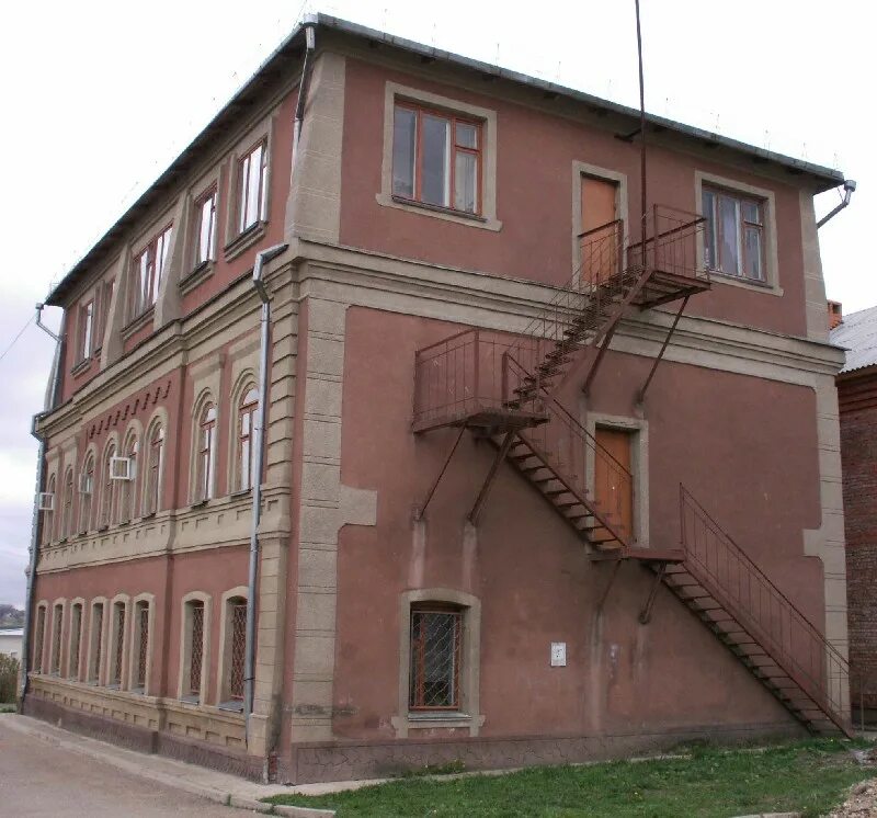 Дома дорогобуж. Дорогобуж 26 дом. Дом в дорогобужском районе. Деревня садовая верхнеднепровский. Исторические здания дорогобуж.