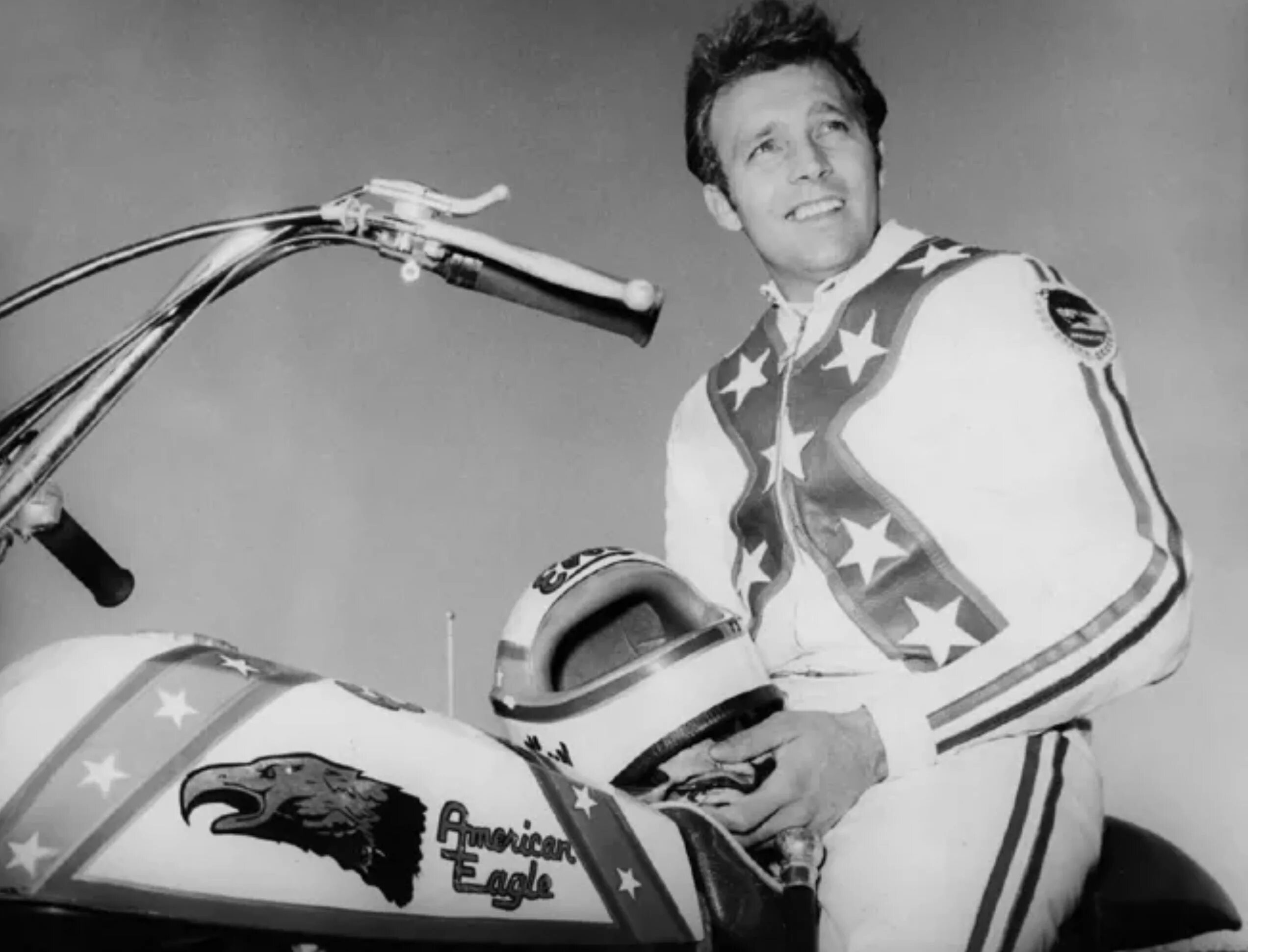 Evel knievel. Американский каскадер ивел книвел. Ивел книвел молодой. Ивел книвел молодой. Evel knievel.