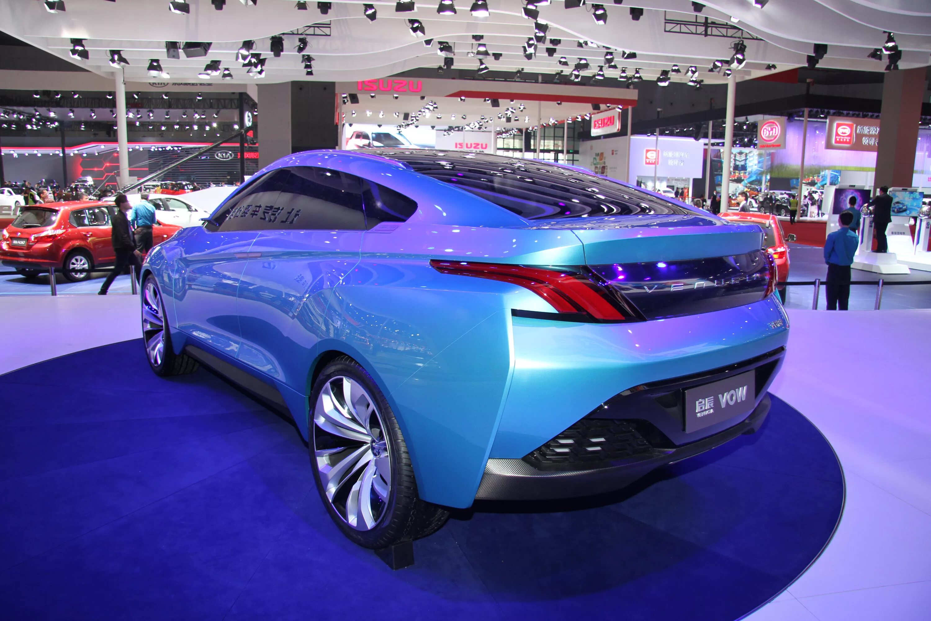 Автомобиль 2015. Venucia Star. Nissan Venucia Star. Venucia седан. Venucia x Concept,.