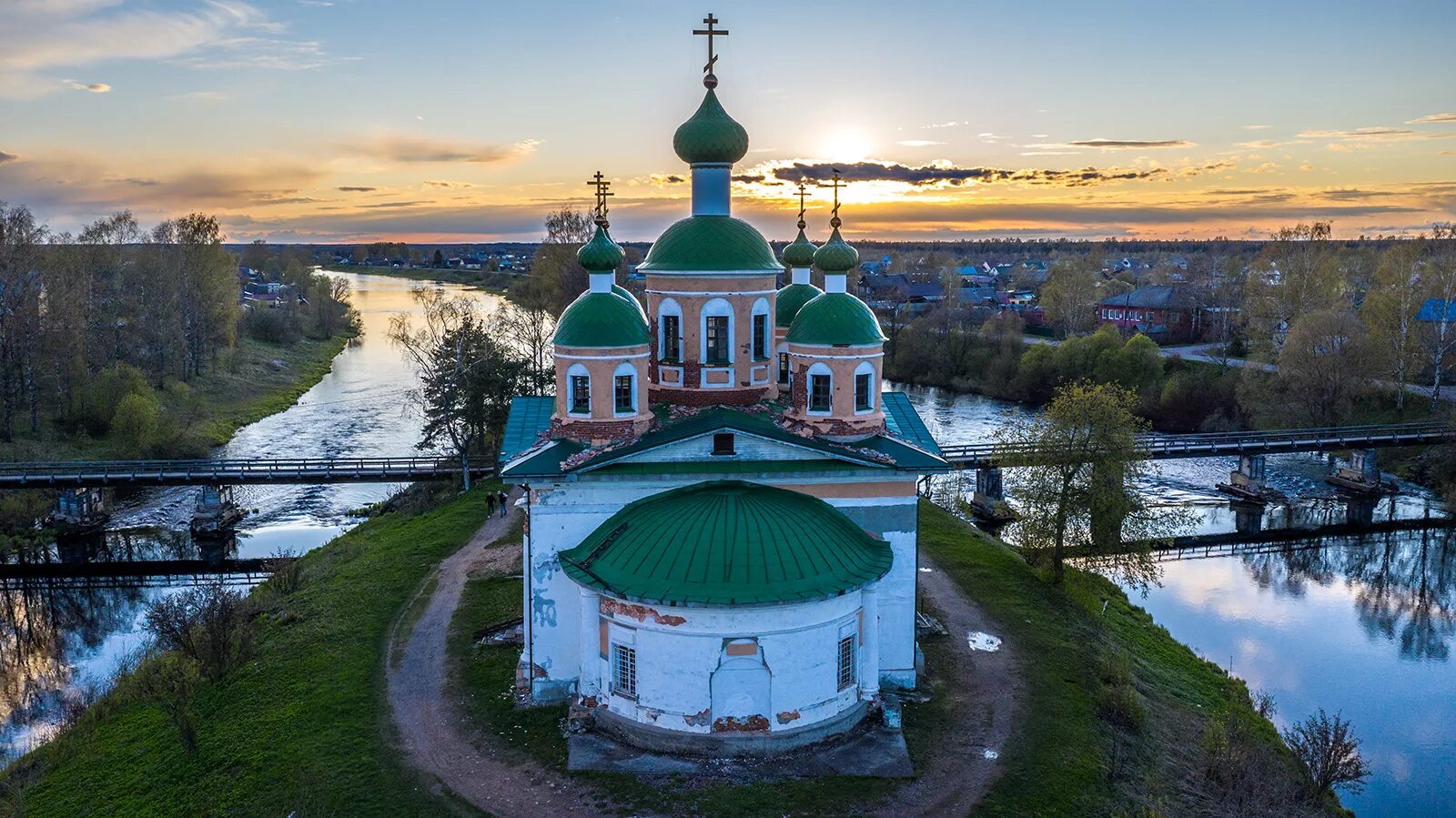 Олонец население. Смоленский собор олонец. собор смоленской иконы божией матери олонец. собор смоленской иконы божьей матери город олонец. смоленский собор г олонец карелия.