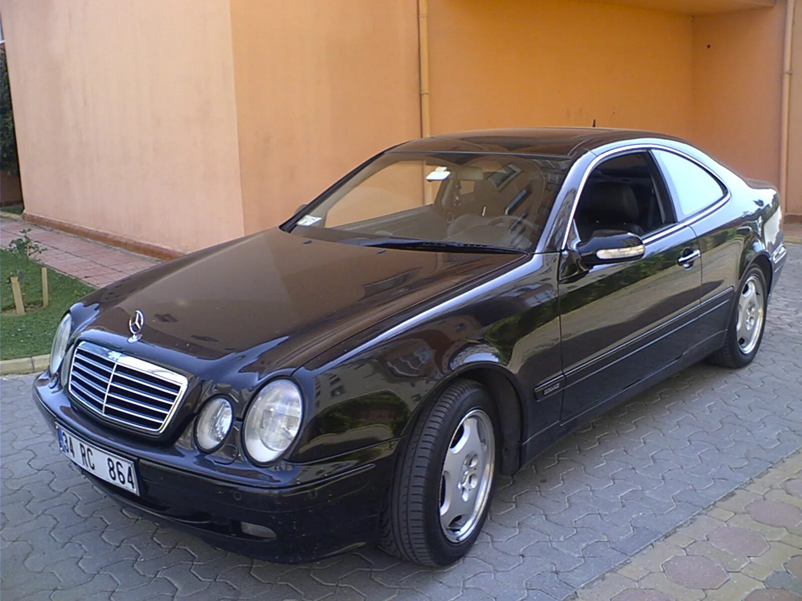 С класс 2000 года. Mercedes Benz 2000. Mercedes-Benz CLK-class 2000. Мерседес CLK купе 2000. Мерседес ЦЛК 2000.