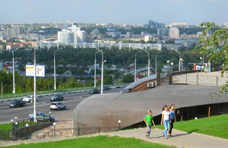 Ковид в белгороде. Белгород панорама Харьковская гора. Белгород вид с Харьковской горы. Белгород Харьковская гора 2012. Вид на хар горе Белгород.