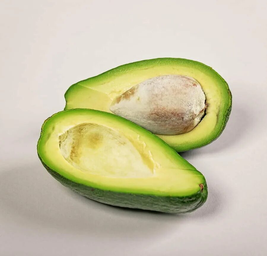 фрукт с кисточкой в нцтри зеленый. фрукт авокадо авокадо. авокадо срез. одеть сестренку зеленое авокадо. цвет 1012 зеленый авокадо.