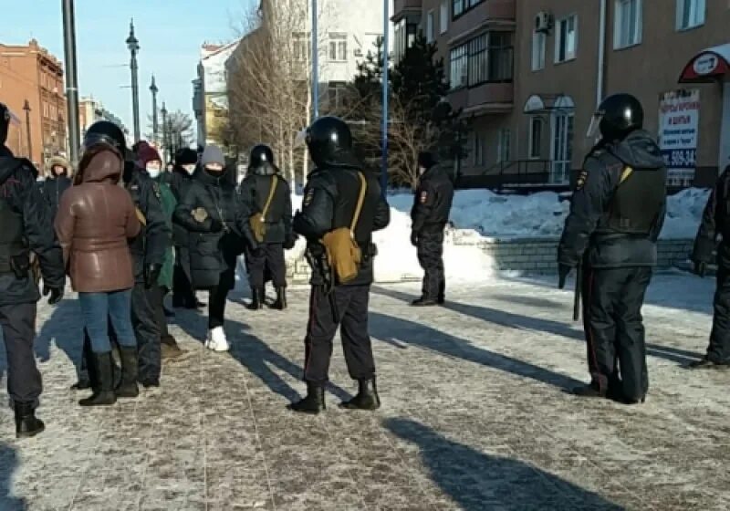 Митинг в Омске. Антивоенные акции в Омске. Белов митинг в Омске. Рассерженные омичи.