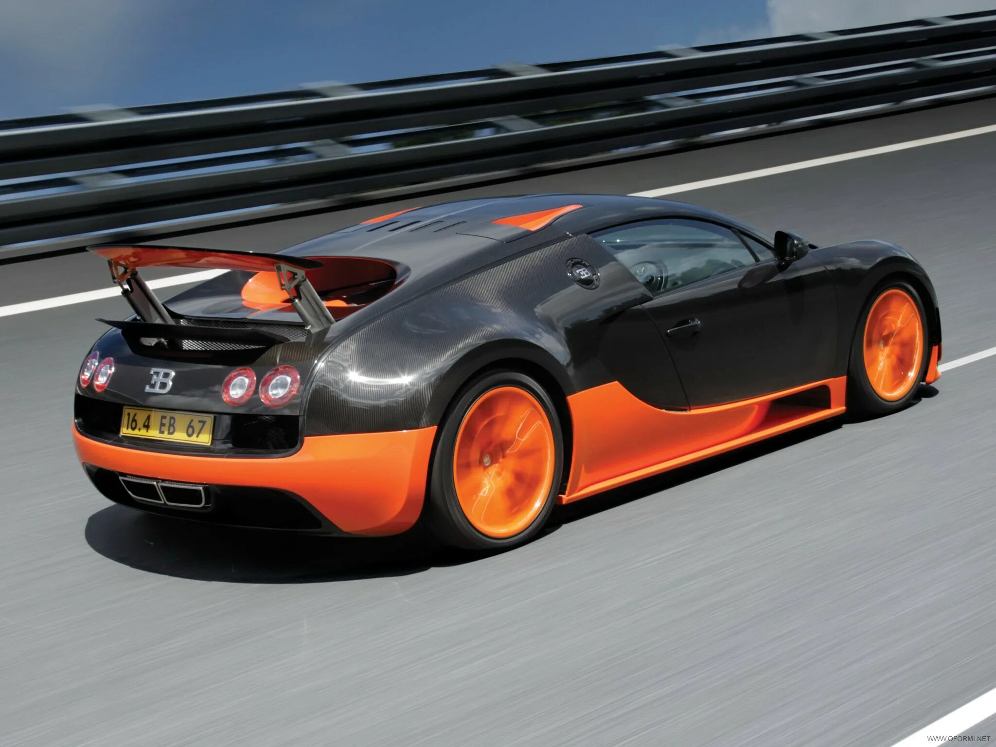 Крутые и быстрые машины. Bugatti Veyron 16.4 super Sport. Bugatti Veyron 16.4 super Sport 2010. Бугатти Veyron super Sport. Bugatti Veyron Supersport.