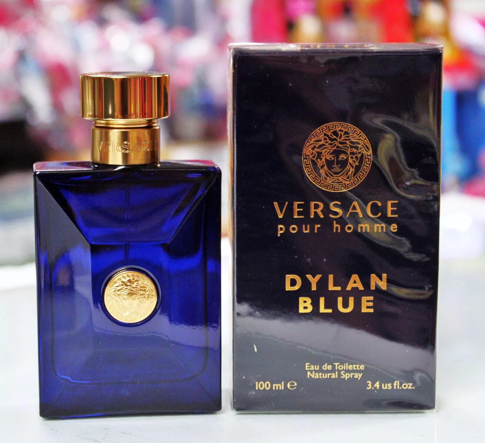 Dylan blue мужские. Versace pour homme Dylan Blue 100ml. Духи Версаче Дилан Блю. Versace Dylan Blue туалетная вода 100 мл. Versace pour homme Dylan Blue мужские.