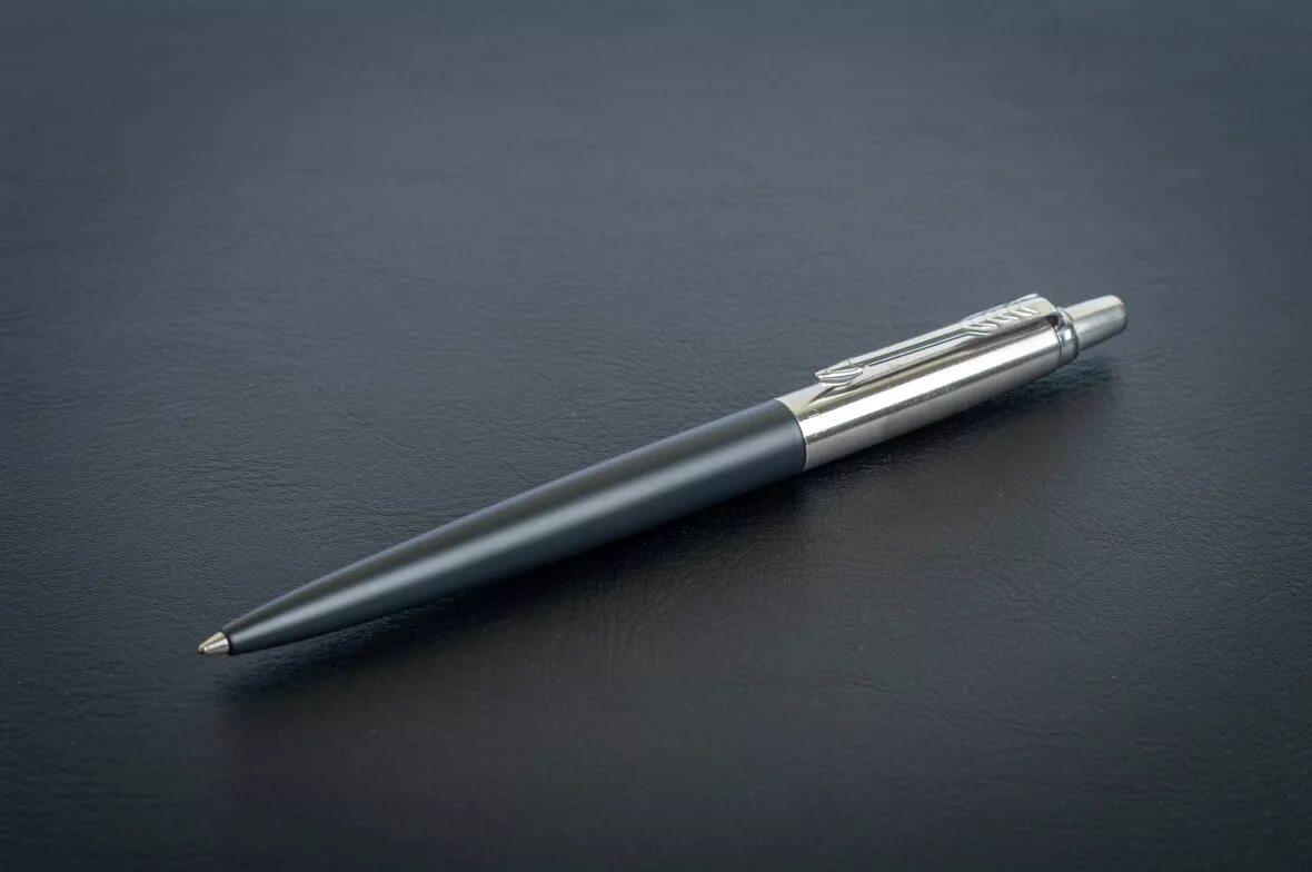 Parker jotter black. Parker jotter black. Parker jotter original f60 red. Ручка-роллер parker "jotter black chrome". Parker jotter black.