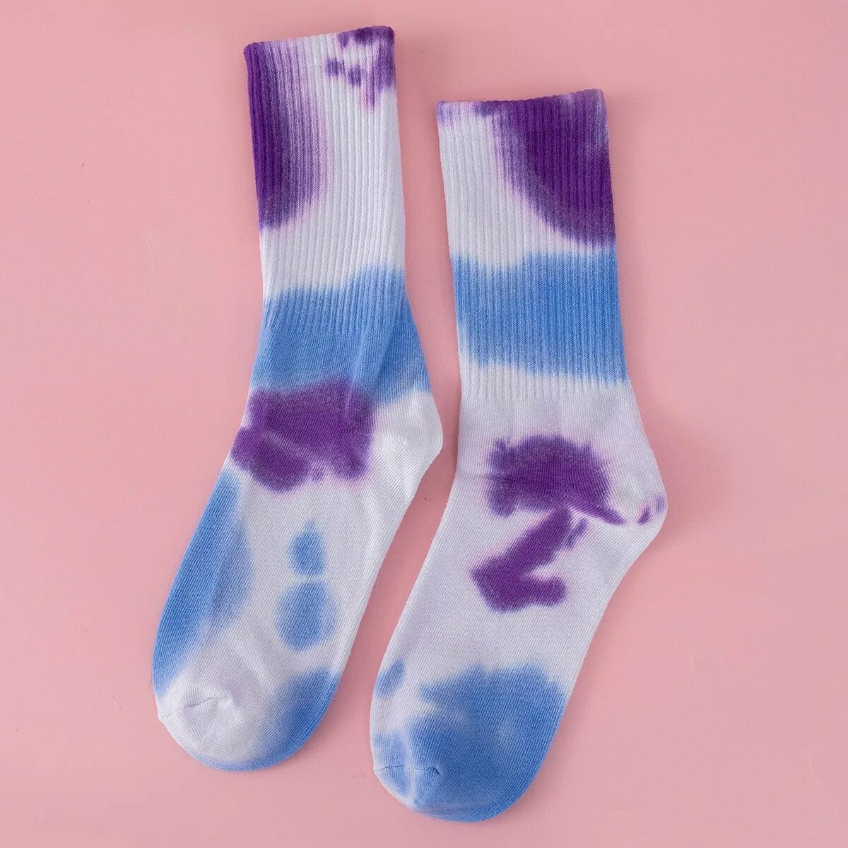 Дай носочек. Носки Tie Dye. Носки с разводами. Женские носки Tie Dye. Носеи тайдай.