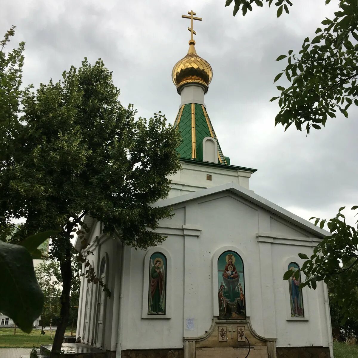 Зимовники Ростовской области Святой источник. Эстекика г Новочеркасск Родник. Эстетика г Новочеркасск Родник. Картинки Церковь у нас в Узловой. Святые источники ростовской