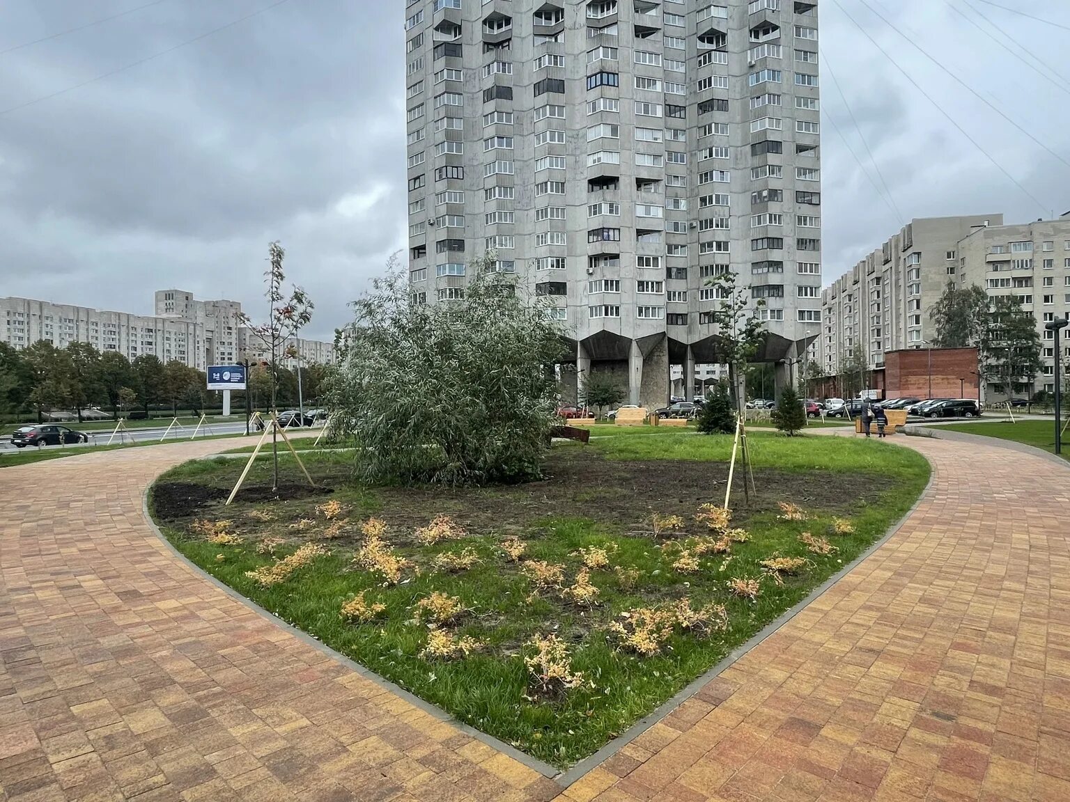 Парк осенний марафон спб на васильевском острове. Сквер осенний марафон на васильевском на карте. Осенний марафон спб. Сквер осенний марафон. Парк осенний марафон спб на васильевском острове.