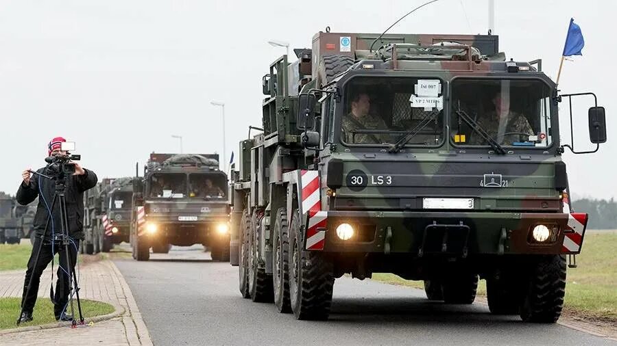 Сколько патриотов передали. Российские ЗРК. Ракетный комплекс. Зенитно ракетные комплексы России. ЗРК Патриот.