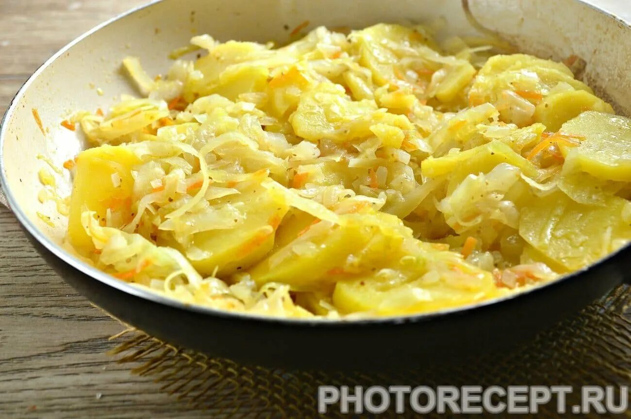 Квашеная капуста с курицей и картошкой