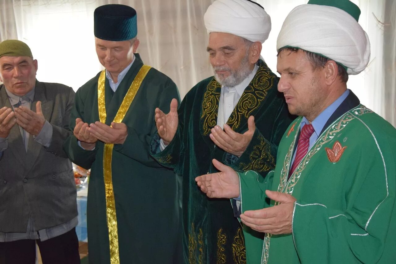 рузимухамедов нурулла суннатуллаеви. имам хамза-хазрат. нурулла имам. ильнар хазрат зиннатуллин фото. нурулла хазрат зиннатуллин биография.