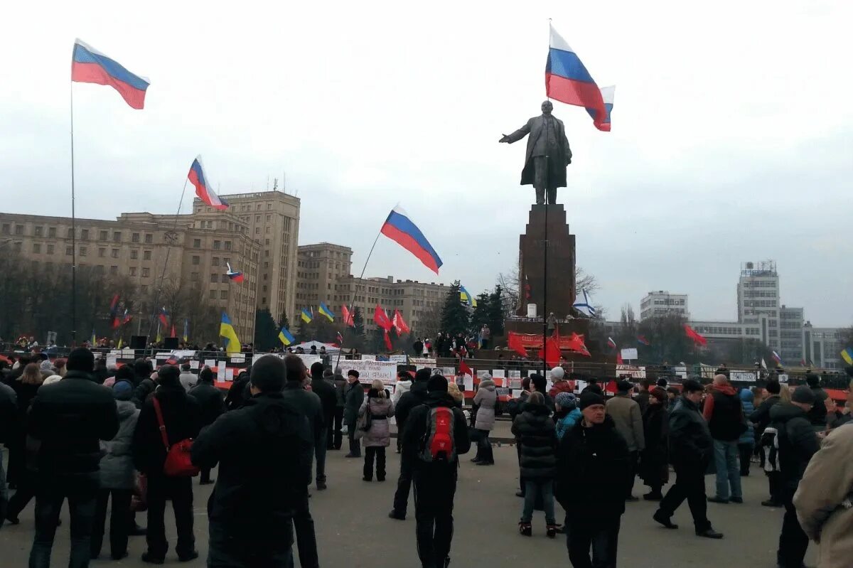 харьков присоединится. партия дай порулить. присоединение харькова к россии. харьков за россию 2014. россия присоединит украину.