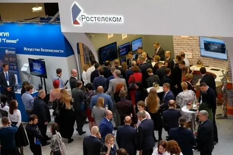 40 участников