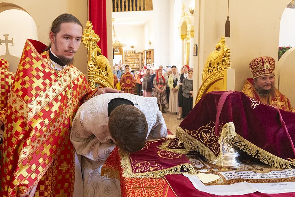 утренние литургии в храмах