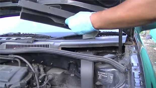 Где находится салонный фильтр гольф 5 Замена салонного фильтра Volkswagen Vento, 1,6 л, 1994 года плановое ТО DRIVE2