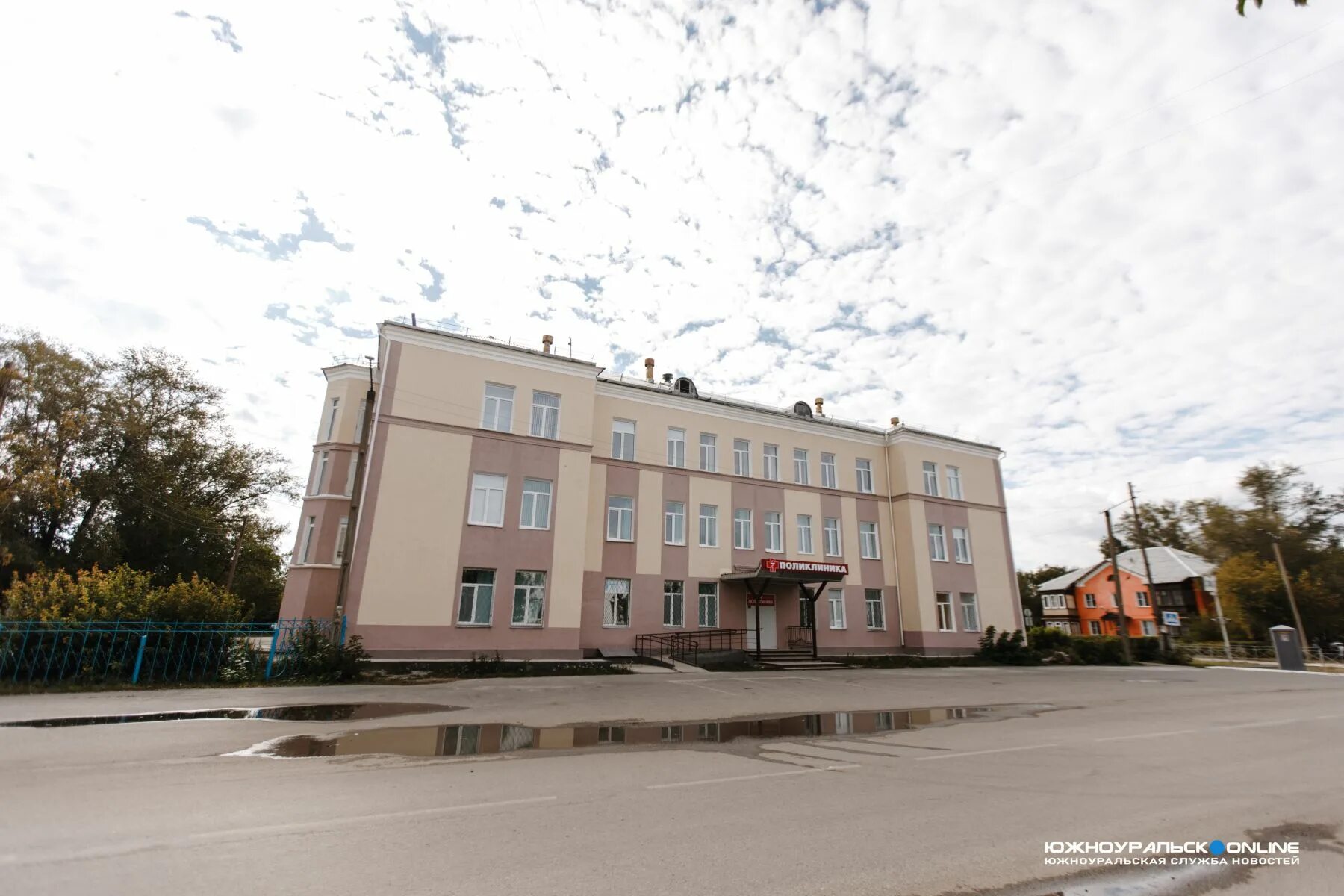 Телефоны аварийных служб. Детская поликлиника южноуральск. Детская поликлиника златоуст полетаева. Благоустройство городская больница южноуральск. Детская поликлиника на журналистов казань.