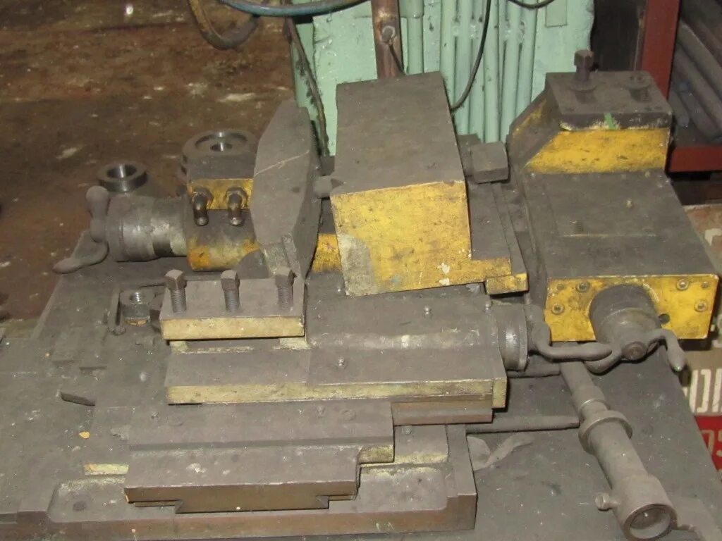 Dh 250. Станок токарно затыловочный dn 250/4. Dh 250. Токарно - затыловочный dh250/1044. Dh250 станок.