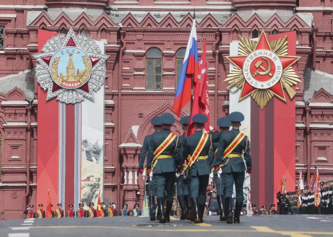 Как попасть на парад 9 мая. Парад 2022 в Москве. Парад 9 мая 2022 в Москве. Парад Победы 9 мая 2022. Парад на красной площади 9 мая 2022.