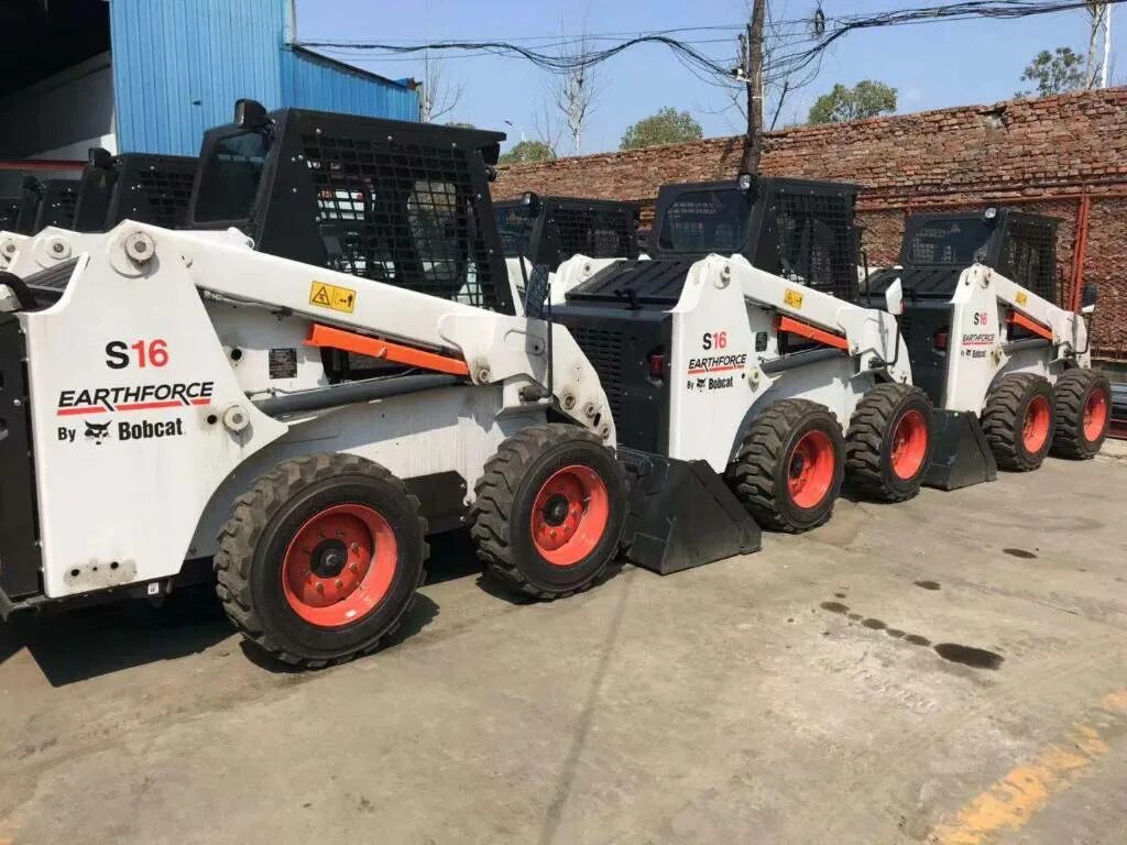 Bobcat Earthforce s16. Bobcat Earthforce s18 габариты. Earthforce s18. Фото обзор Bobcat s16-s18. Bobcat earthforce s18