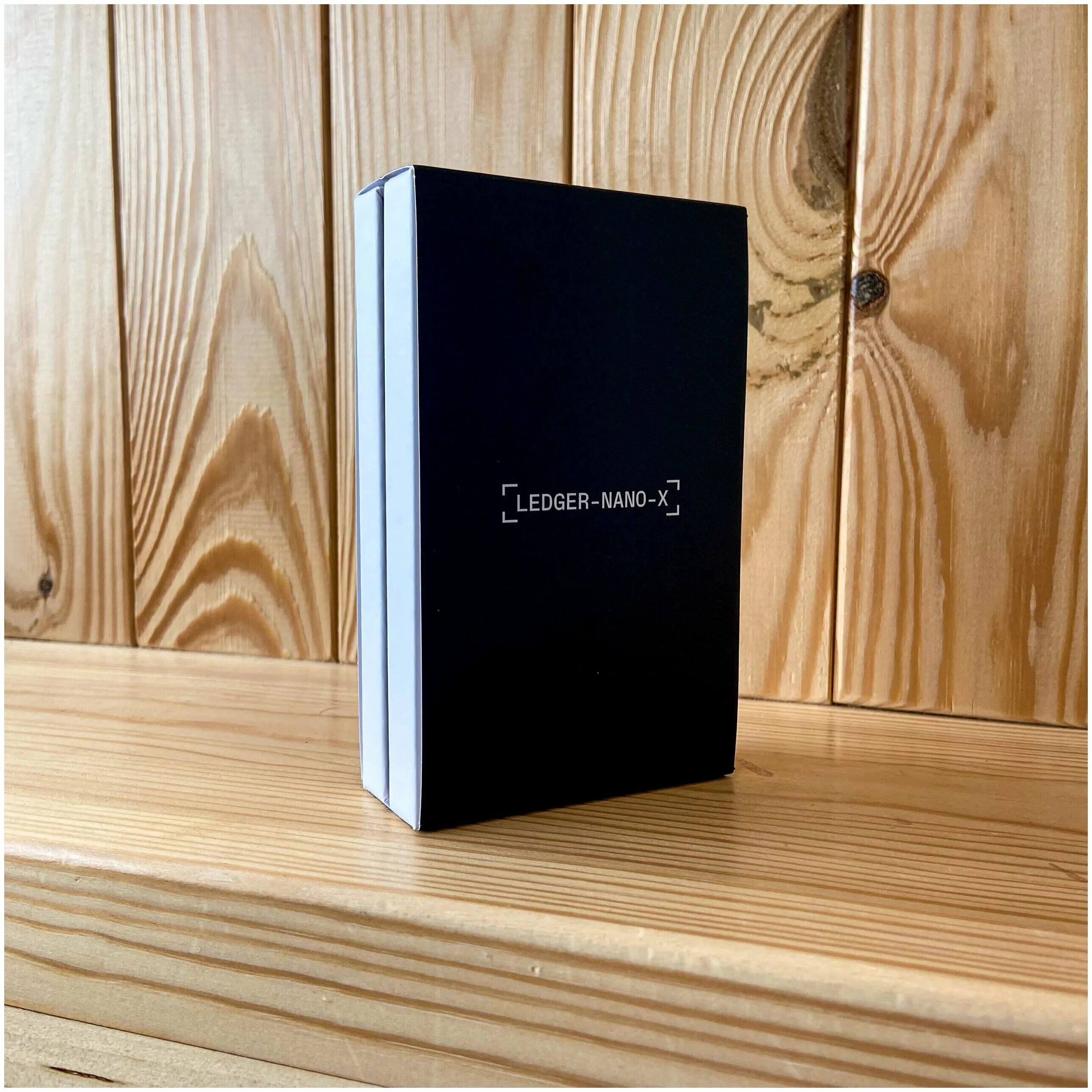 Ledger купить. Криптоколелнк нано x дизайнерский. Ledger nano x. Ledger nano x 2021. Ledger nano x pod.