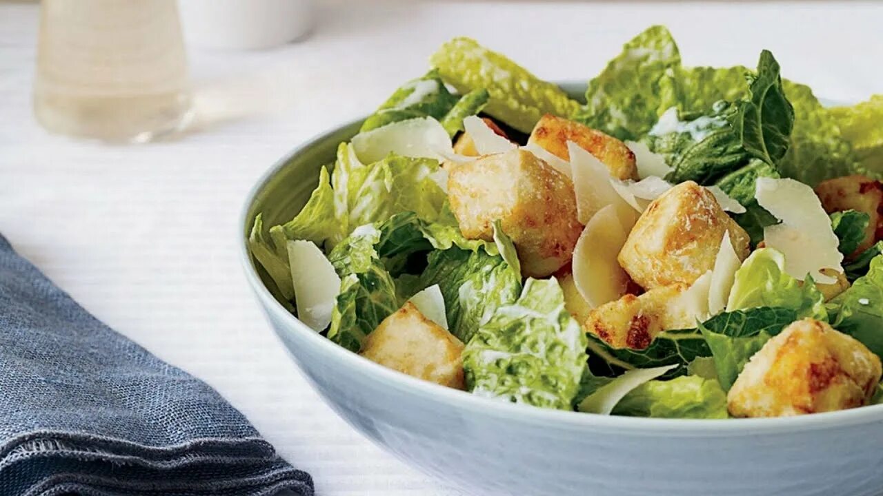 салат с курицей едим дома. овощной салат с курицей. салат с курицей едим дома. салат с курицей едим дома. салат с апельсинами, куриным филе и сыром фета.