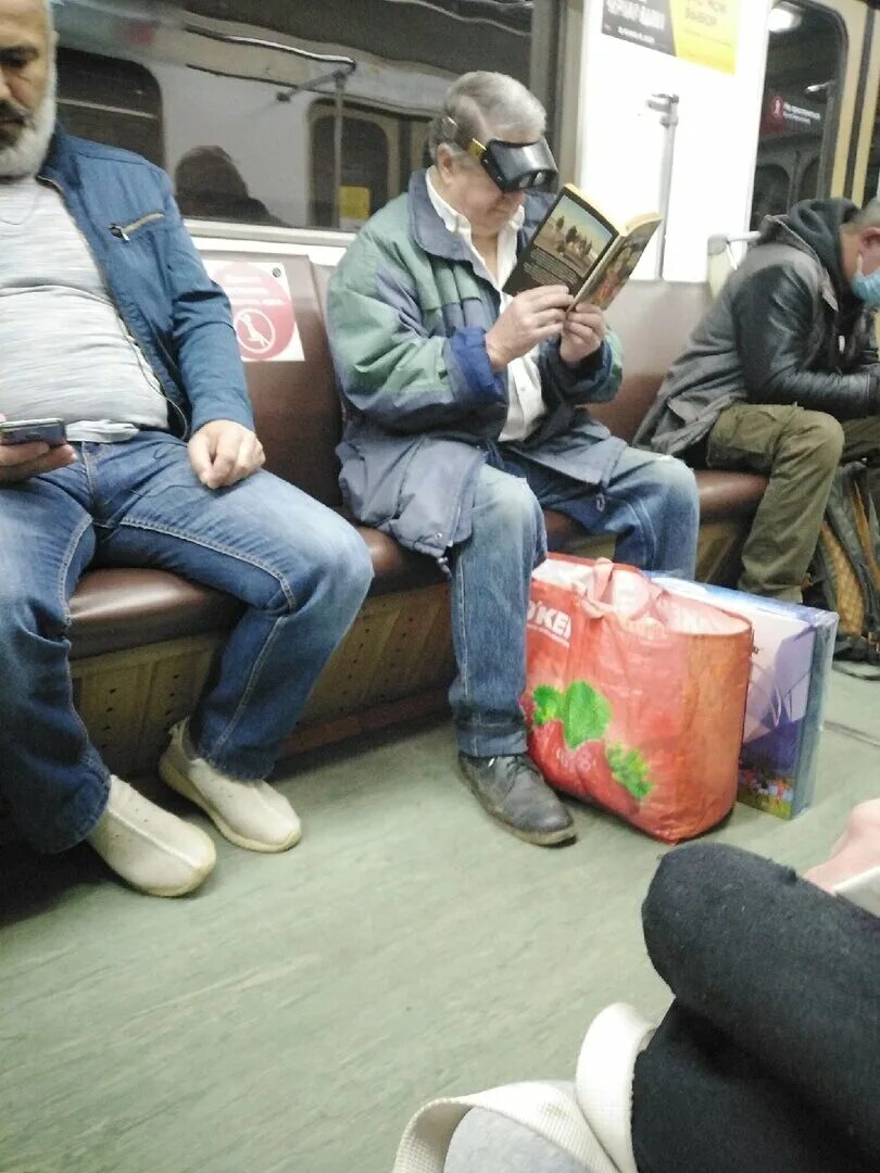 Усадьба коломенское фото. Ночная москва зарядье парк. Москоу сити ночью. Московский измайловский кремль. Москва.