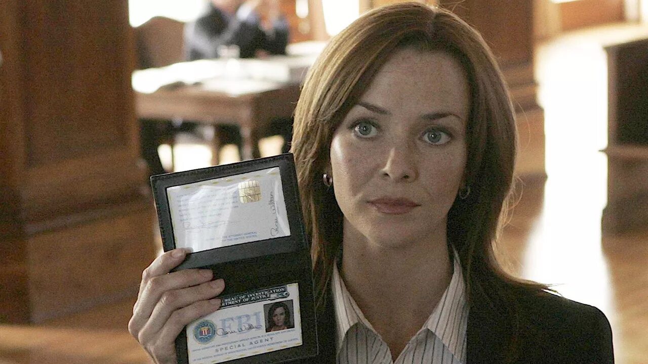 Nyc identification card. Ы 22 pluse. Энни вершинг брюс всемогущий. Some id. Энни вершинг новобранец.