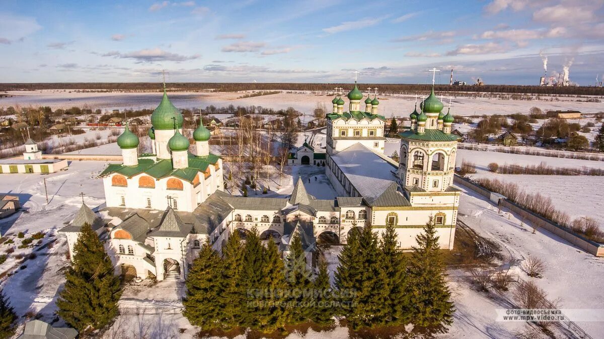 Новый год новгородская область. Николо-Вяжищский монастырь. Николо-Вяжищский монастырь Великий Новгород. Николо-Вяжищский ставропигиальный женский монастырь. Вяжищи монастырь Великий Новгород.