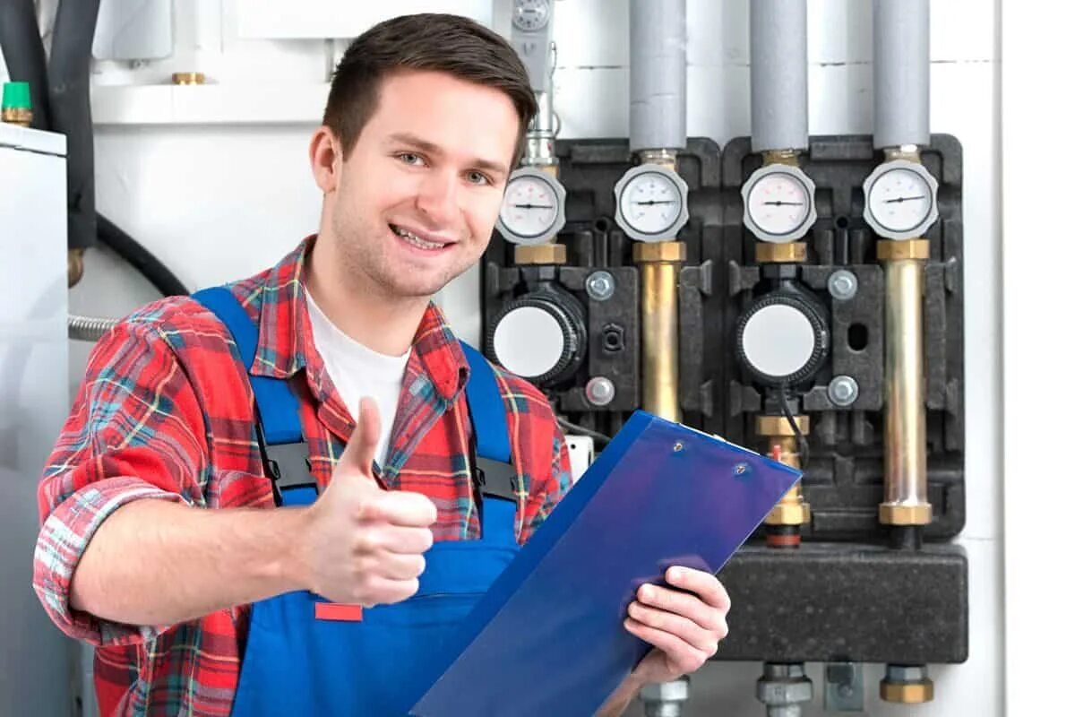 Обслуживание котла. Пусконаладка газового котла. Техобслуживание котла. Инженер котлов. Слесарь.