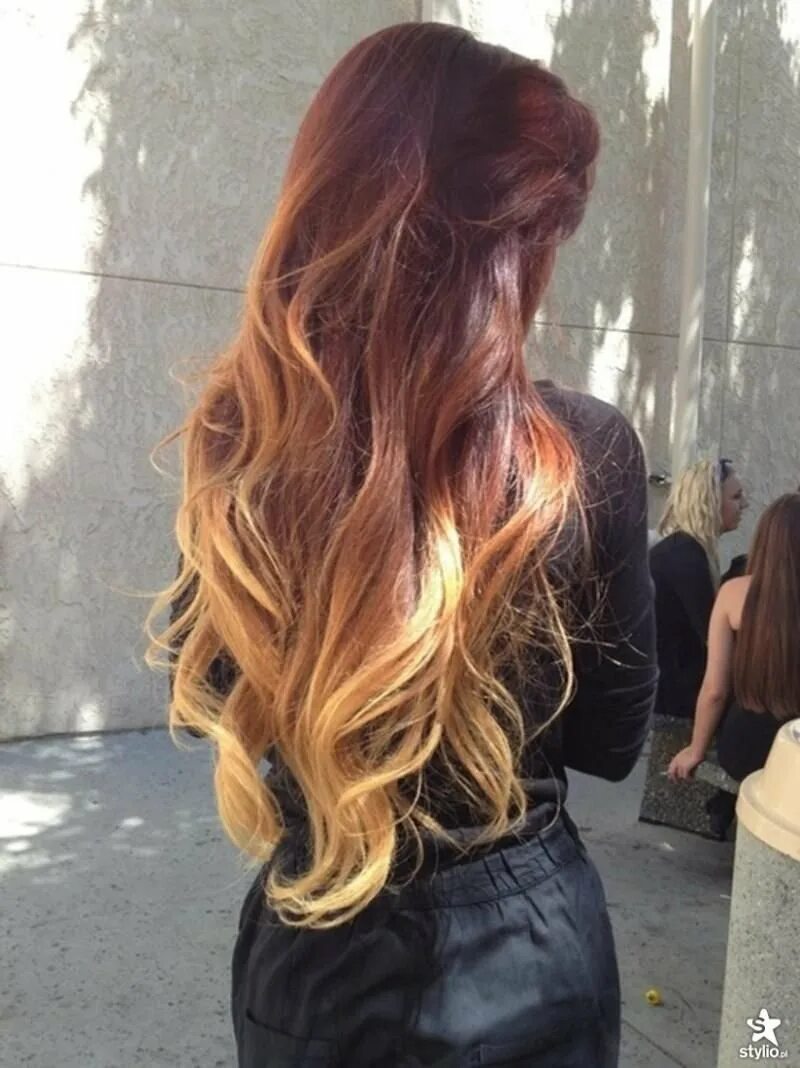Плавный переход на волосах. Мультитональное омбре. Шатуш балаяж рыжий. Омбре на рыжие волосы. Омбре на длинные волосы.