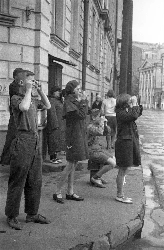 Московский наблюдать. Москва 1936. Москва 1936 год. Москва 1936 год фото. Затмение 1936 года Москва.