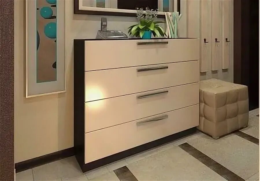 Комод в прихожую интерьер. Узкий комод глубина 20 см. комод в прихожую. комод в прихожую узкий. комод в коридор с зеркалом.
