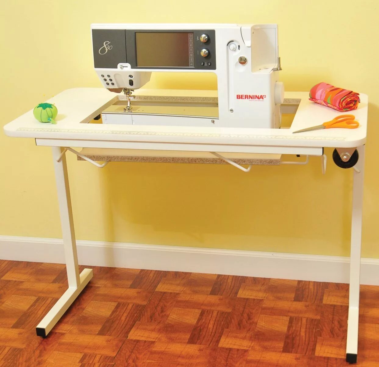 Machine table