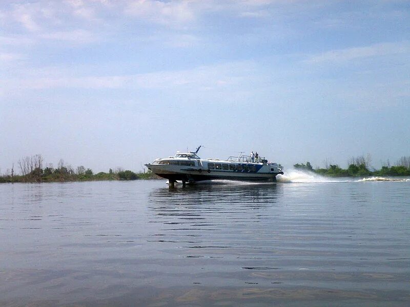 Уровень воды в каме на сегодня сарапул. Кама Сарапульский район пляжи. Межная Сарапульский район. Берег Камы Сарапул. Гулюково на Каме.