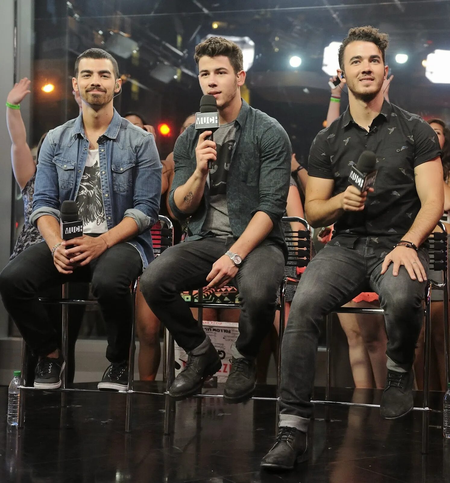 New brothers. Братья джонас 2017. jonas brothers. братья джонас 2013. братья джонас сейчас.