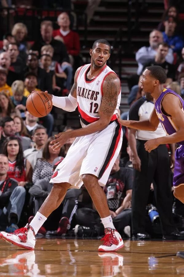 Trail blazers nba. Portland blazers. Portland trail blazers. Драфт портленд. Nba dawkins fight blazers.