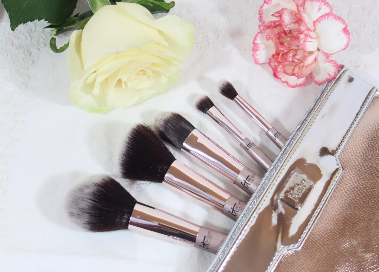 косметика из магазина шик. шик и блеск калининград. декоративная косметика shik. Shik pre-makeup mini-kit предмакияжный мини - набор. шик краска для бровей.