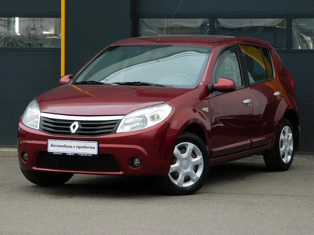 Renault sandero 1 поколение. Renault Sandero 1. Рено Сандеро 1покаление. Renault Sandero 1.6.