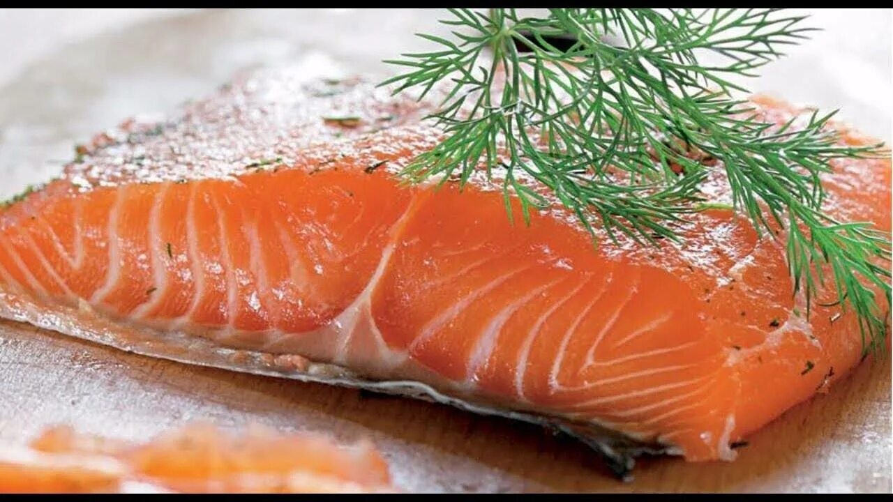 Красная рыба для варки. С какого возраста можно семгу. Чем питаются лососевые. Чавыча соленая. С какого возраста можно семгу.