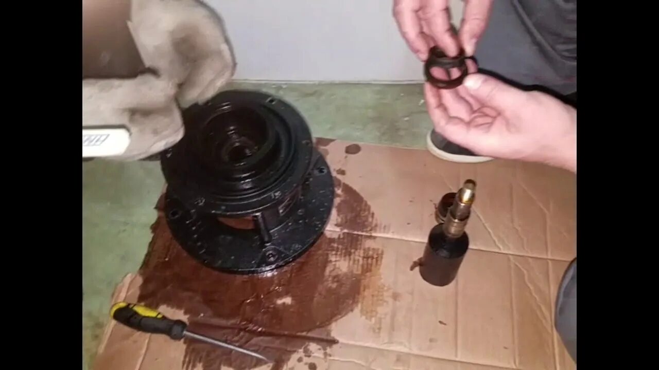 Разбираем Grundfos SQE серия 2 - YouTube