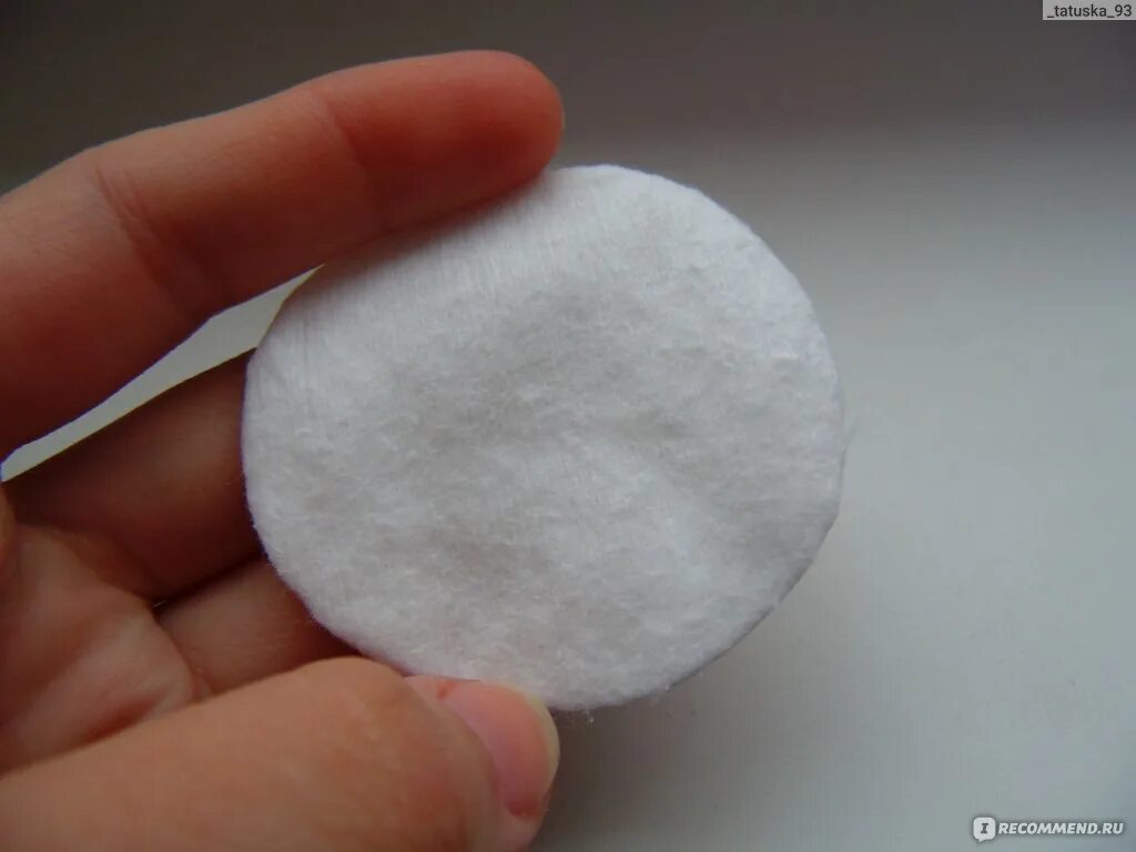 Ватный диск в руке. Ватные диски. Ватные диски клинса, 80 шт. Ватные диски салфетки. Ватные диски.