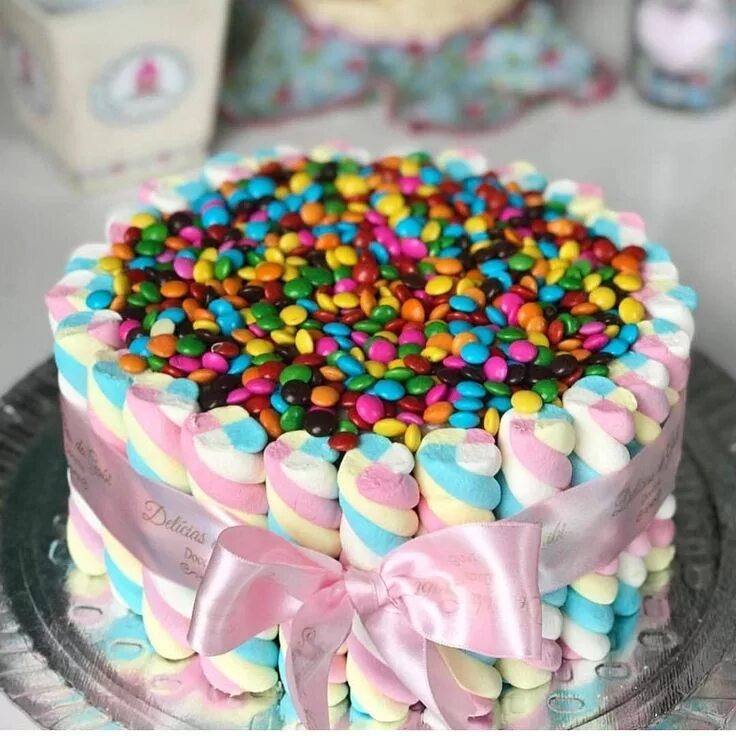 37 Birthday Printables & Cakes and a GIVEAWAY! Tortas, Tortas con golosinas, Tor