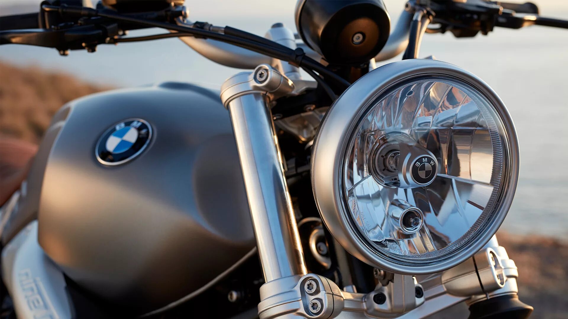 Аксессуары для bmw r1200gs. Bmw r1200r scrambler. Фара для bmw r nine t. Фара f800s st. Фара для bmw r nine t.