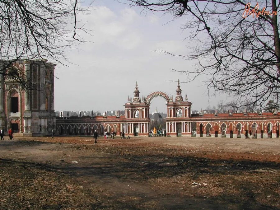 Парк Царицыно 1990. Царицыно в 2000 году. Хлебный двор Царицыно. Царицыно в 90х. Старое царицыно